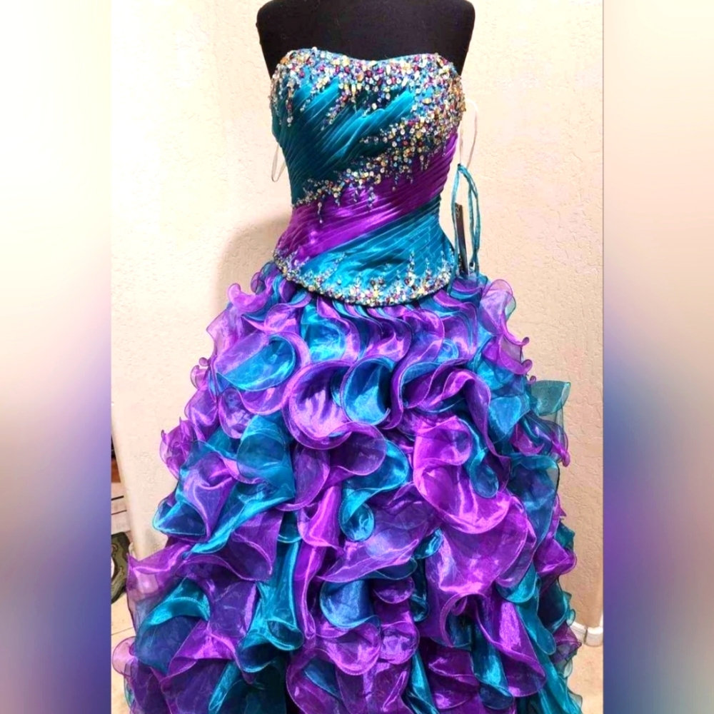 Disney Purple Blue Beaded Ruffle 2 piece Corset Prom Quinceanera Dress 6 NWT